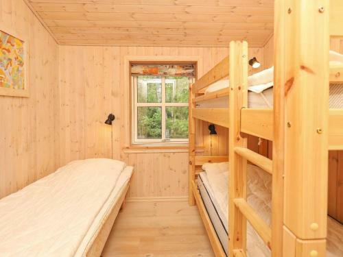 Three-bedroom Holiday Home In �lb�k 3