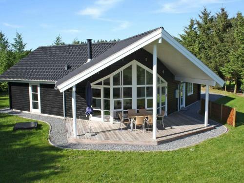 Four-bedroom Holiday Home In L�gst�r 3
