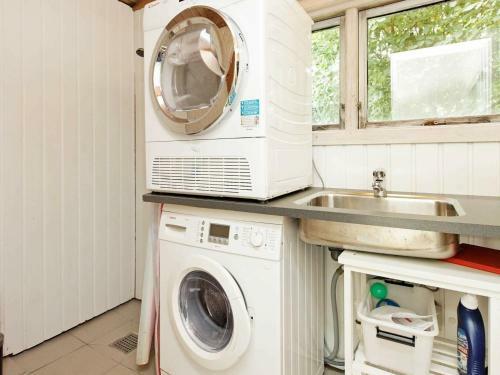 Three-bedroom Holiday Home In Vestervig 9