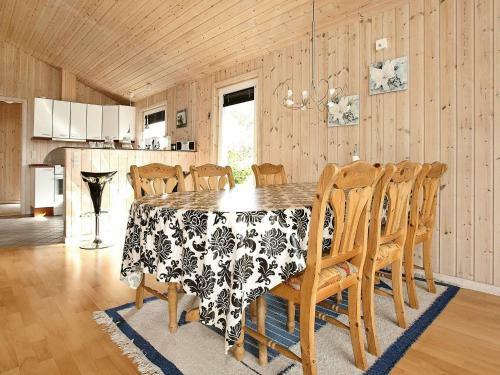 Four-bedroom Holiday Home In Vestervig 6