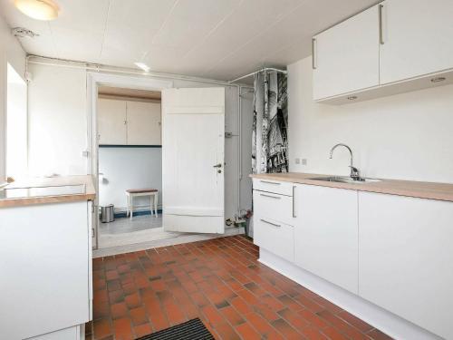 Five-bedroom Holiday Home In Vestervig 2