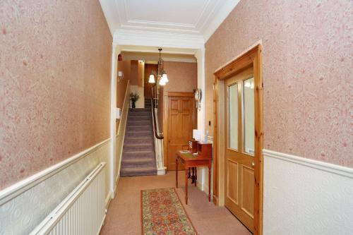 Hostal Butlers Guest House