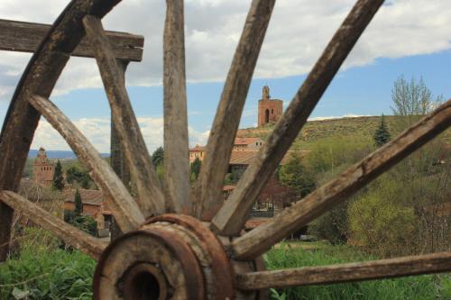 Agroturismo La Caseja De Ayll�n