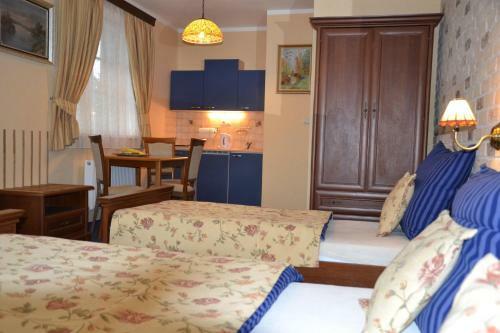 Hostal Penzion Aurooms
