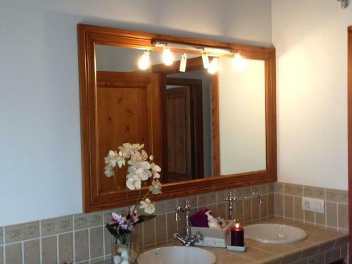 Spacious Holiday Home In Buger Sapin With Private Pool