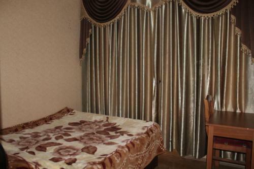 Hostal Guest House Kavkasioni 33