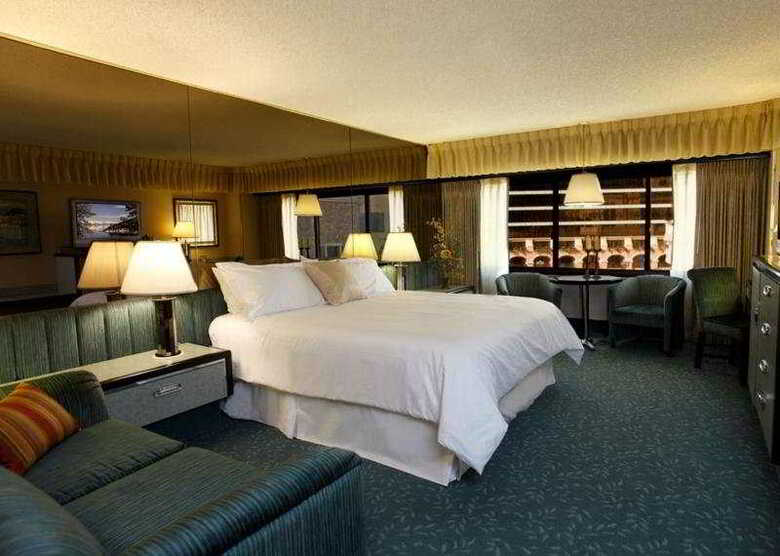 Hotel Peppermill Resort  Casino