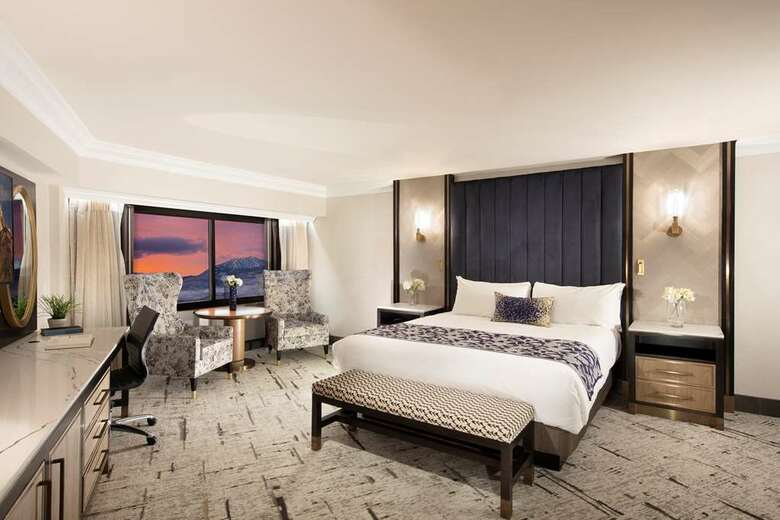 Hotel Peppermill Resort  Casino