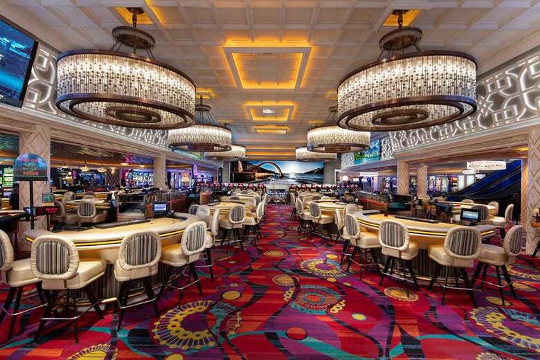 Hotel Peppermill Resort  Casino