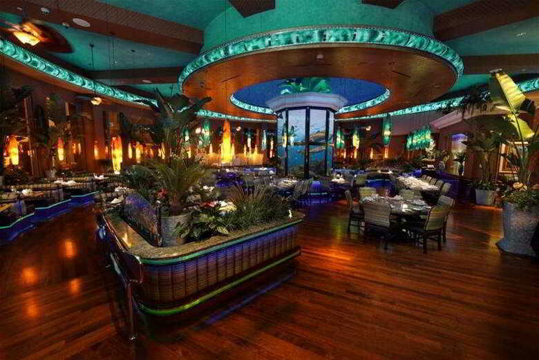 Hotel Peppermill Resort  Casino