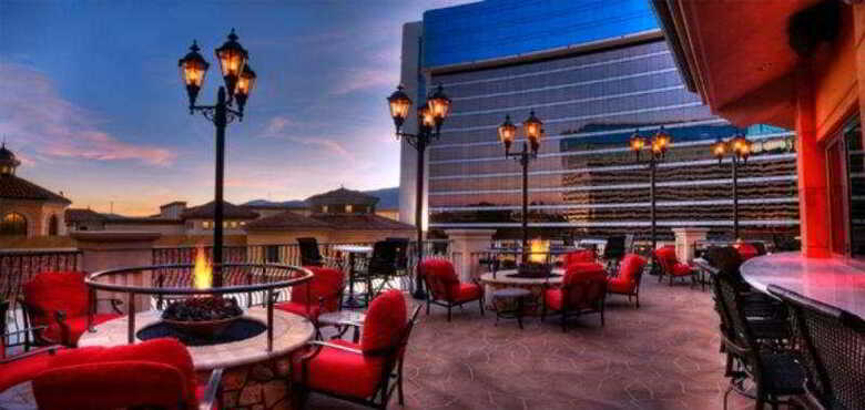 Hotel Peppermill Resort  Casino