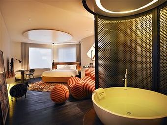 Hotel Boutique Naumi Hotel