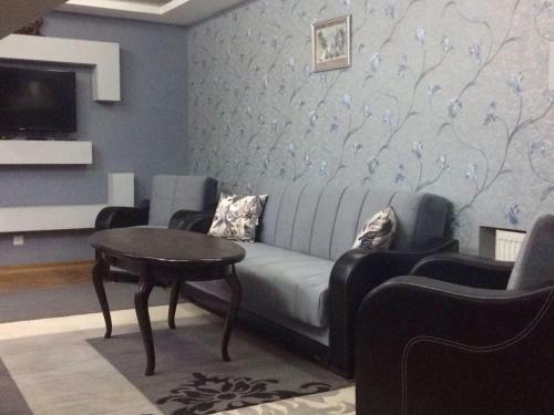 Akaki's Apartment