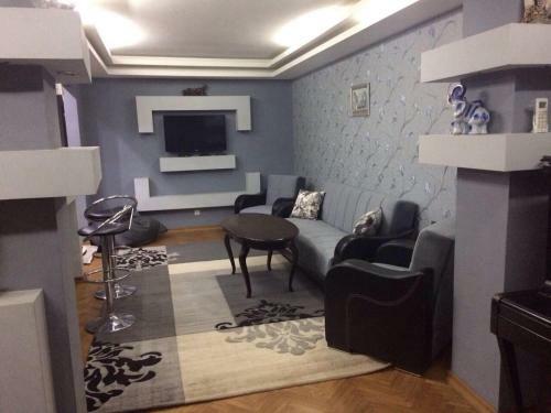 Akaki's Apartment