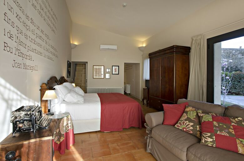 Agroturismo Enc�s D'empord� -adults Only-
