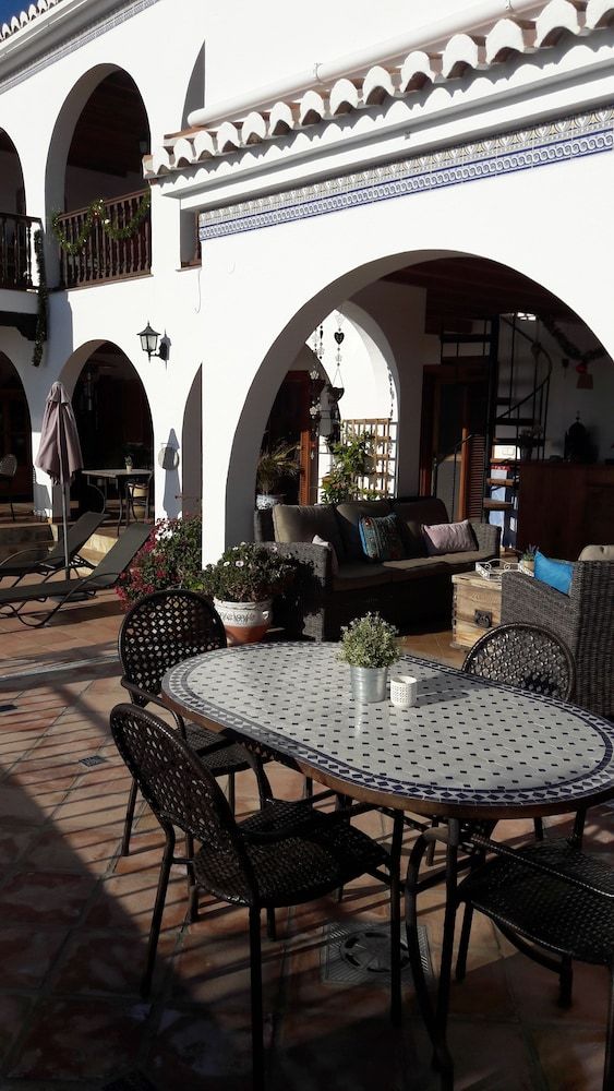 Casa Roble B&B