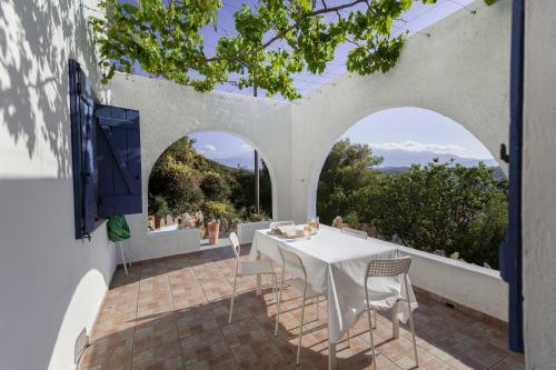 7 Olives Apartments