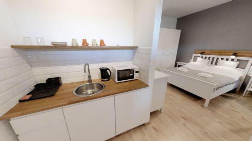 Hostal Minerva Panzi�, �tterem - K�v�z�