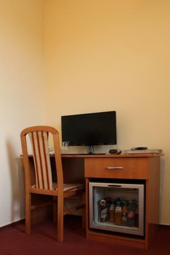 Hostal Minerva Panzi�, �tterem - K�v�z�