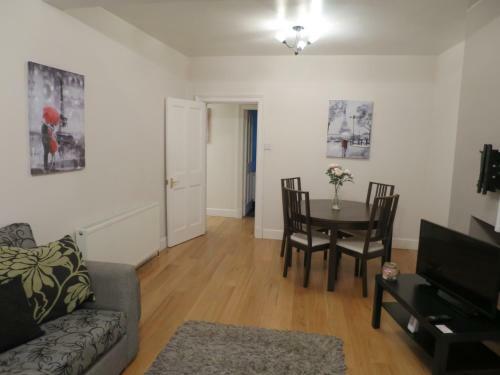 Buccleuch Street Apartment