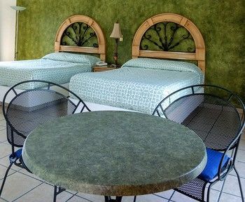 Hotel Parador De Manolos