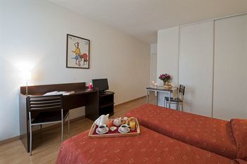 Hotel Cit�a Vanves Porte De Chatillon