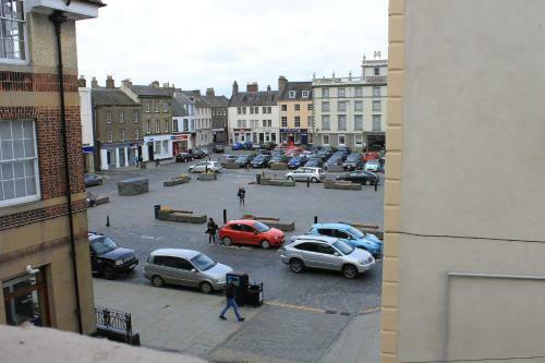 Hostal Inglestone House Guest House