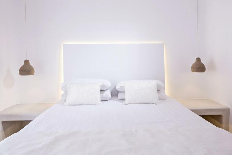 Art Hotel Santorini