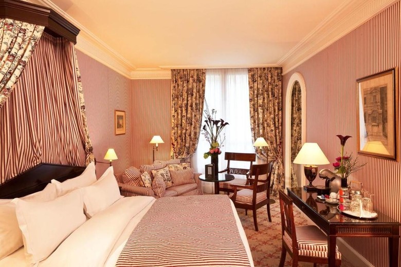 Hotel Le Dokhan�s A Tribute Portfolio