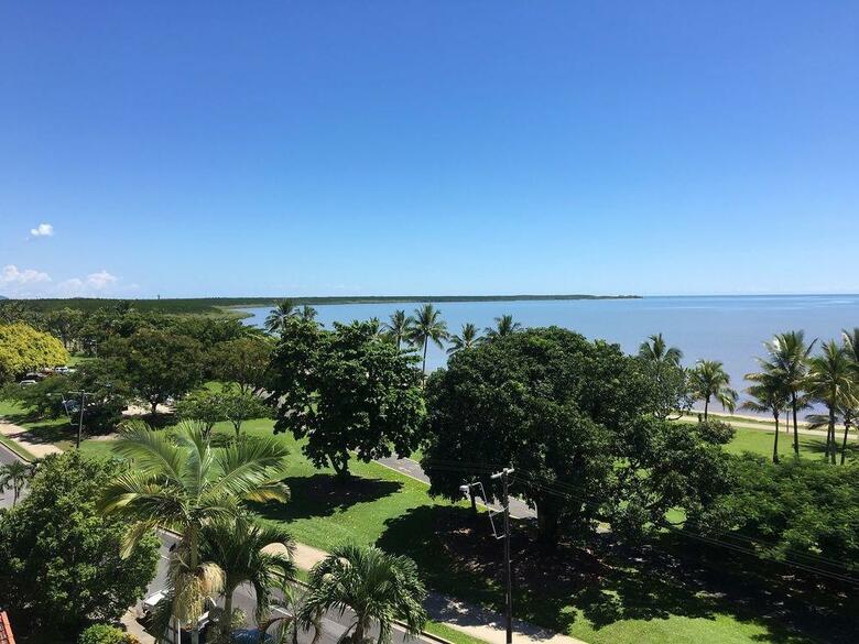 Mercure Hotel Harbourside Cairns