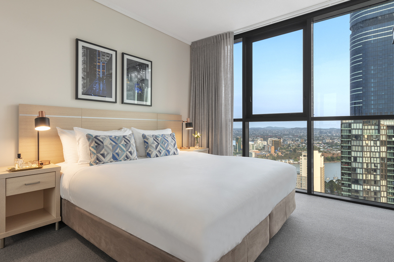 Hotel Oaks Charlotte Towers