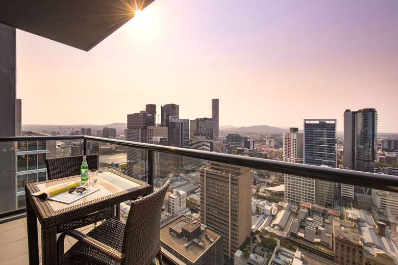 Hotel Oaks Charlotte Towers