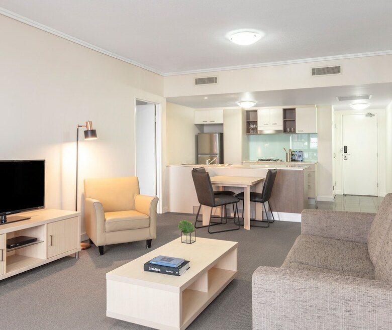 Hotel Oaks Charlotte Towers