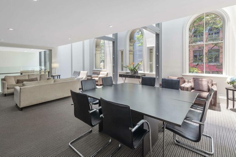 Hotel Oaks Charlotte Towers