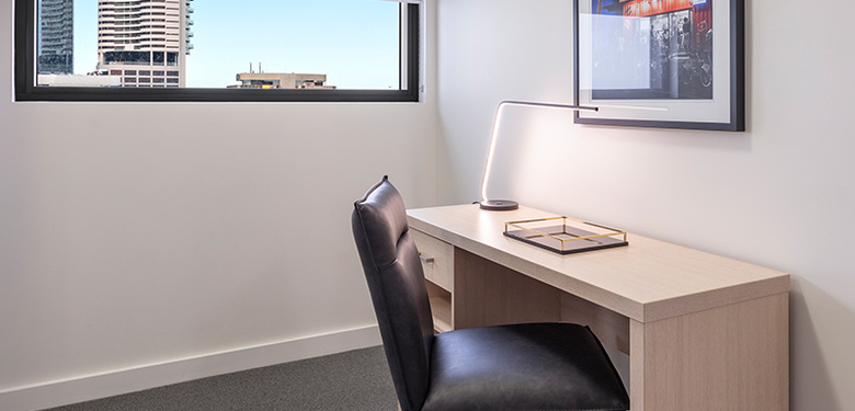 Hotel Oaks Charlotte Towers