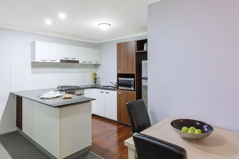 Hotel Oaks Lexicon Apartments
