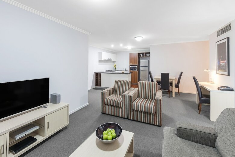 Hotel Oaks Lexicon Apartments