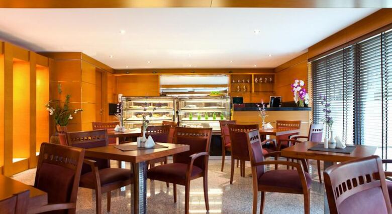 Golden Sands Hotel Apartments