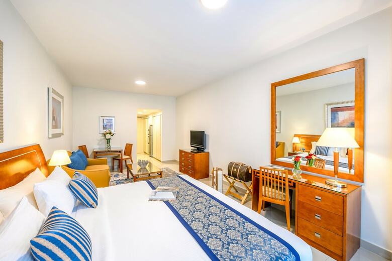 Golden Sands Hotel Apartments