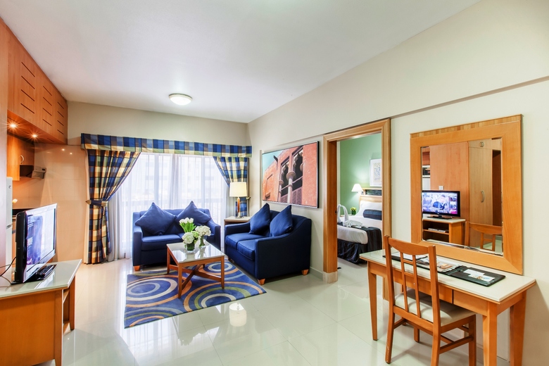 Golden Sands Hotel Apartments