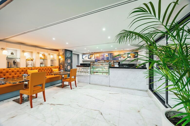 Golden Sands Hotel Apartments