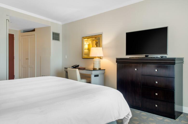 Hotel Wyndham Riverfront