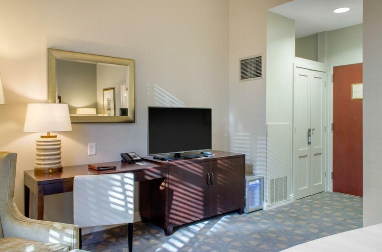 Hotel Wyndham Riverfront