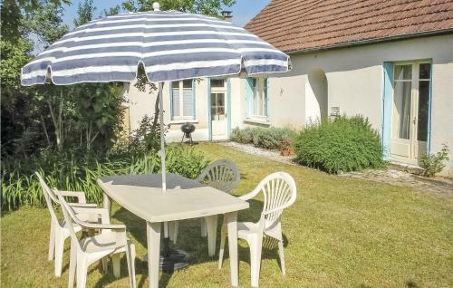Two-bedroom Holiday Home Degagnac 0 04
