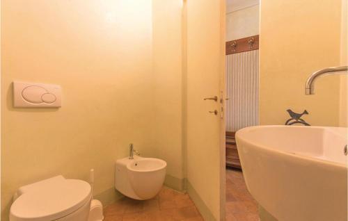 Four-bedroom Holiday Home Citerna -pg- 0 07