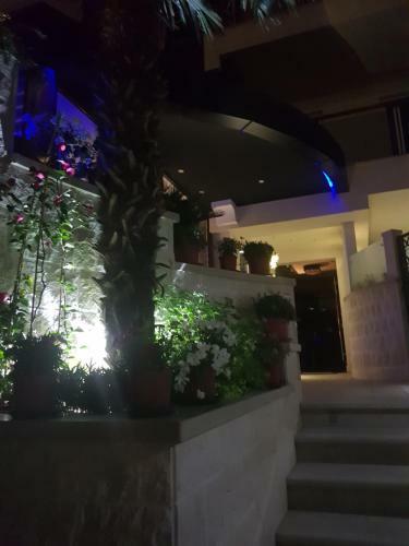 Apartments Villa M Palace
