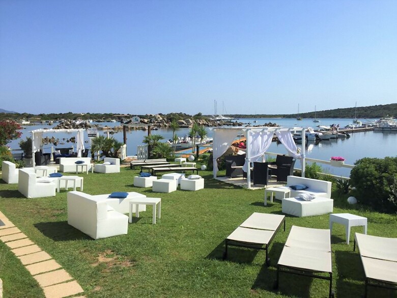Apartamentos Villaggio Baia De Bahas � Suites