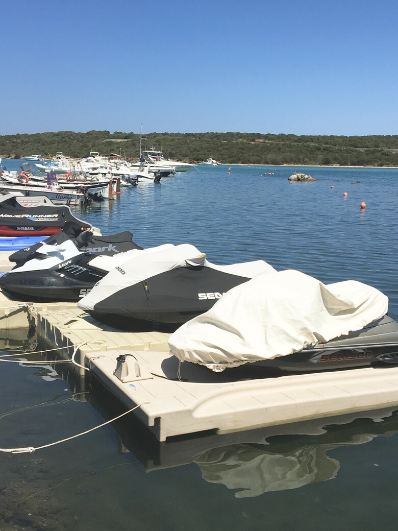 Apartamentos Villaggio Baia De Bahas � Suites