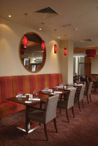 Hotel Menzies London Luton Strathmor