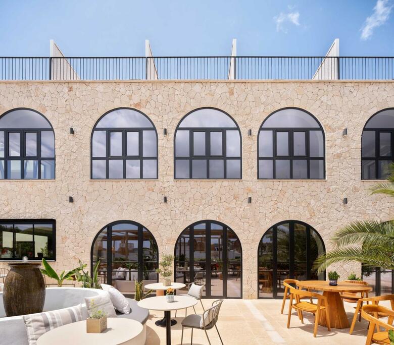 Bella Colina Vintage Hotel 1953